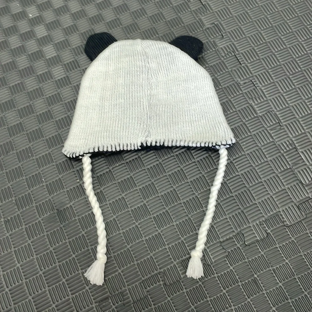 Panda kids knitted panda bear face hat one size